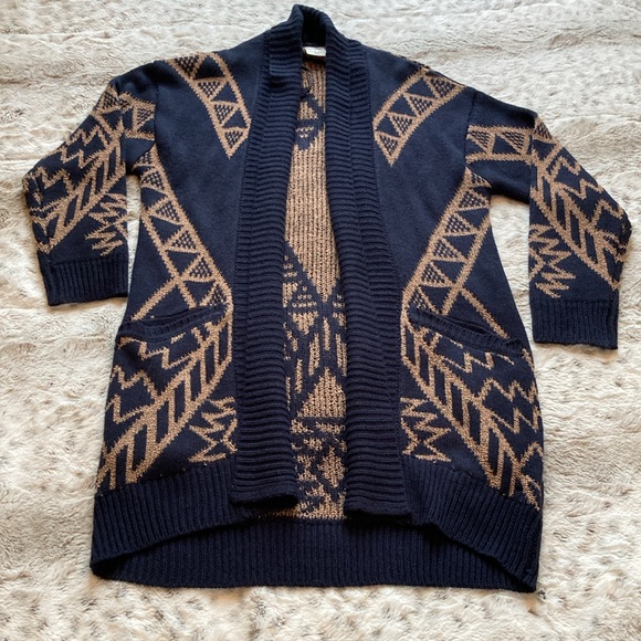 Pink Owl sweater. Size Small. - Picture 3 of 11